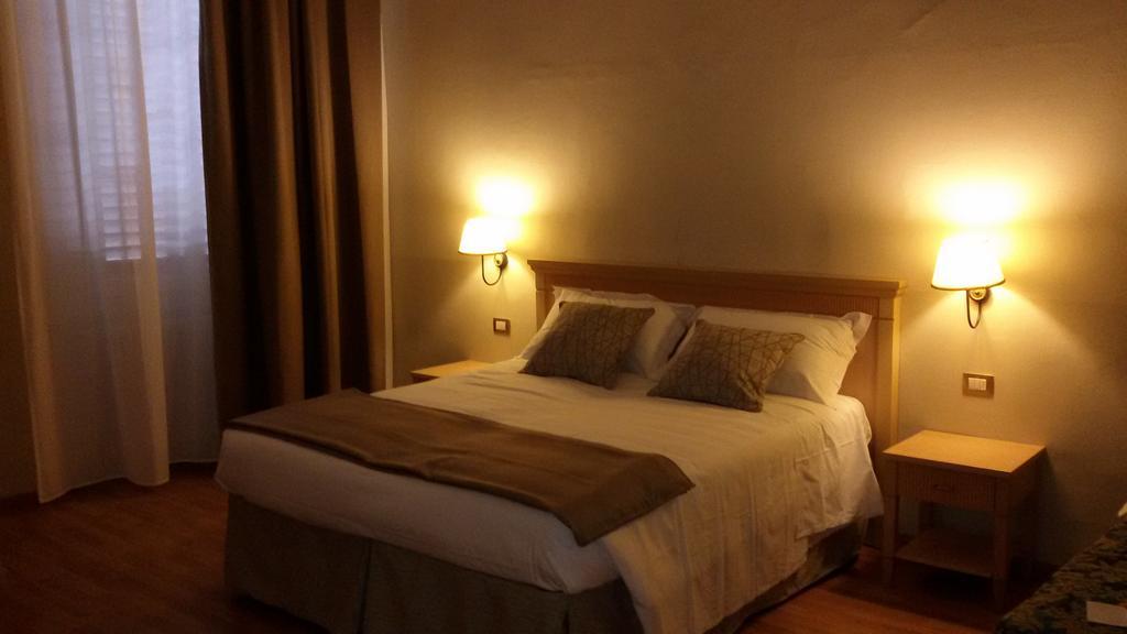 Hhb Hotel Florence Exterior photo