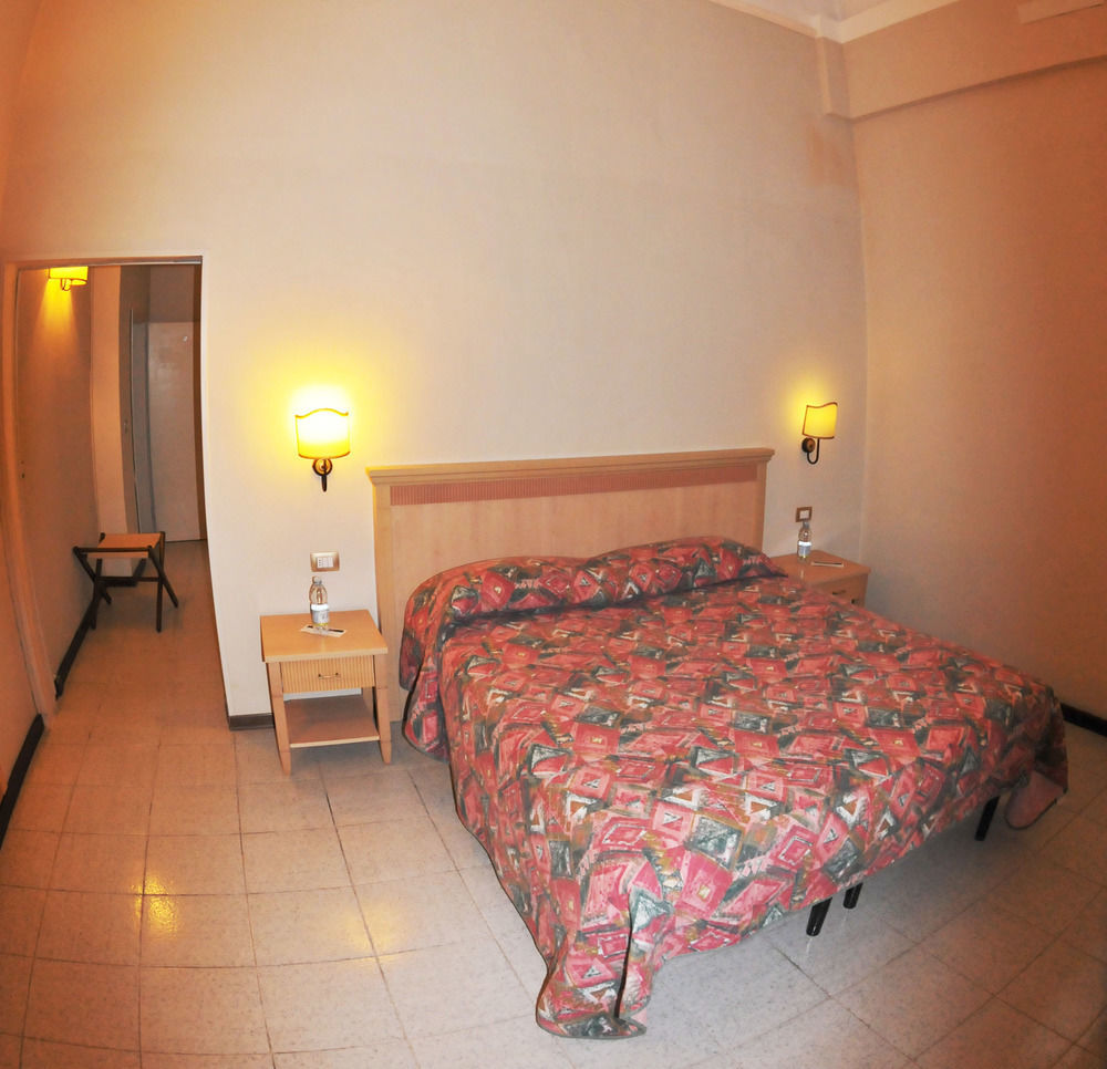 Hhb Hotel Florence Exterior photo