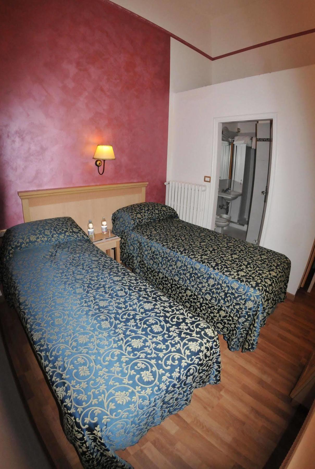 Hhb Hotel Florence Exterior photo